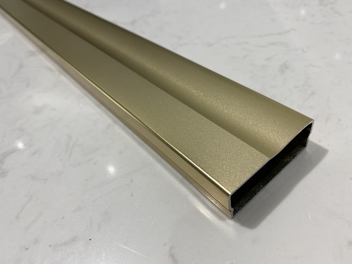 噴細砂拋光青鈦金色